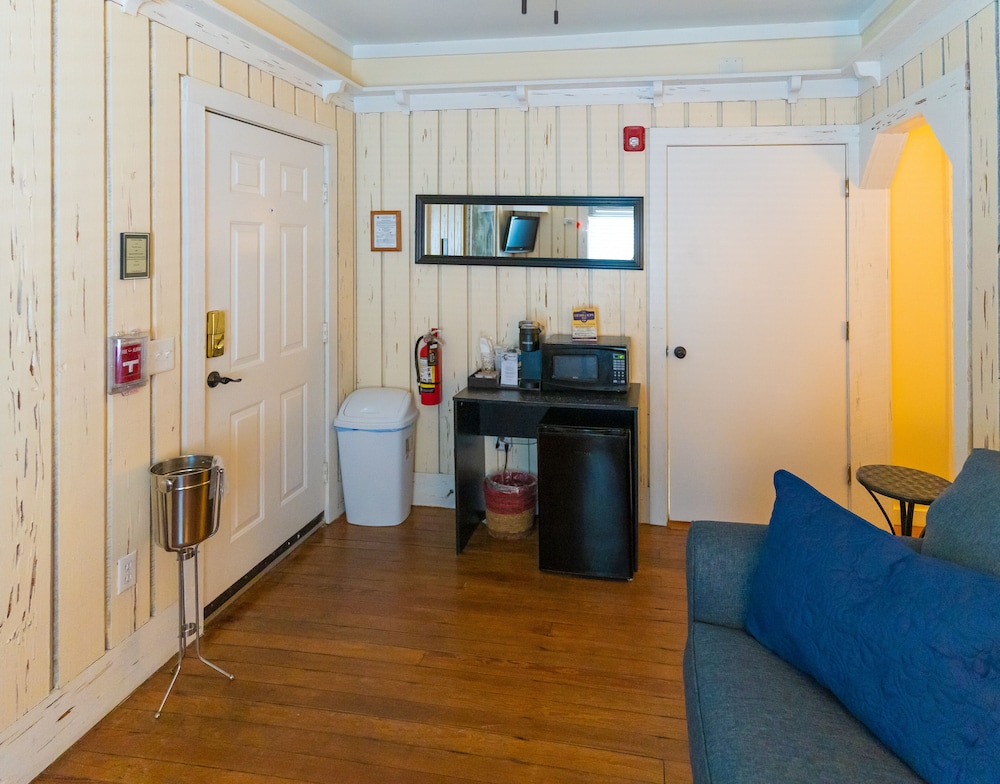 The Heirloom Inn 25/46