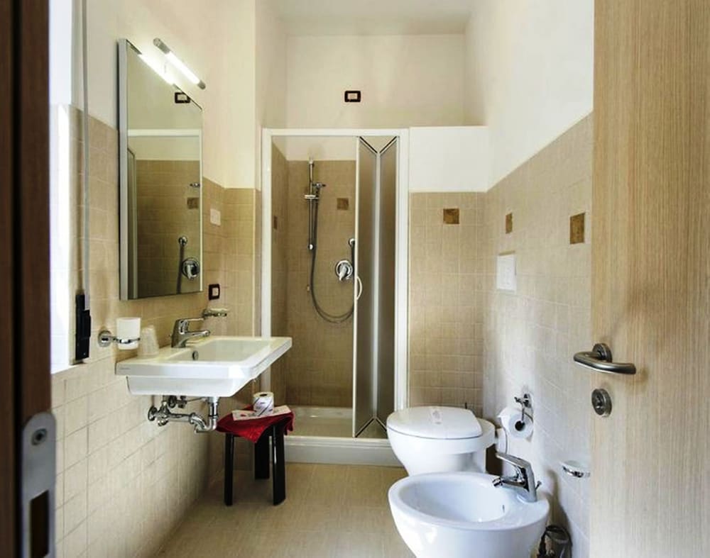 Hotel Delle Rose 42/45