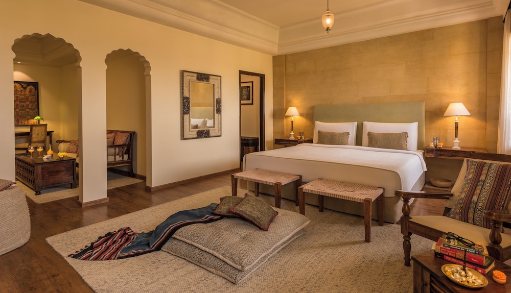 Signature, Suite, King Bed