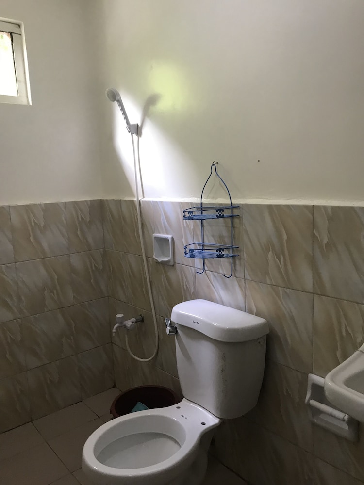 Wendy's Apartelle Boracay 13/30