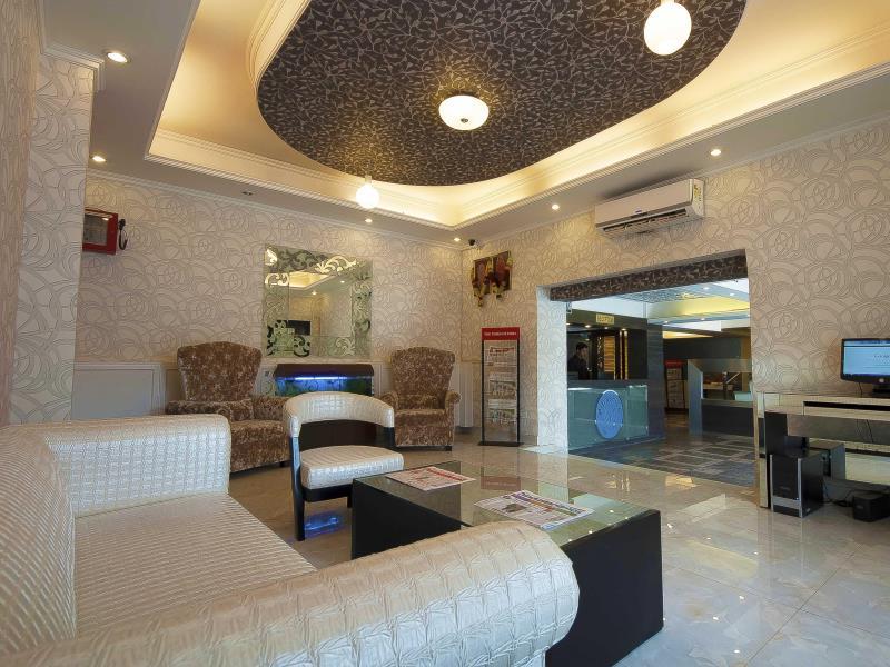 Hotel Pitrashish Premium 34/42