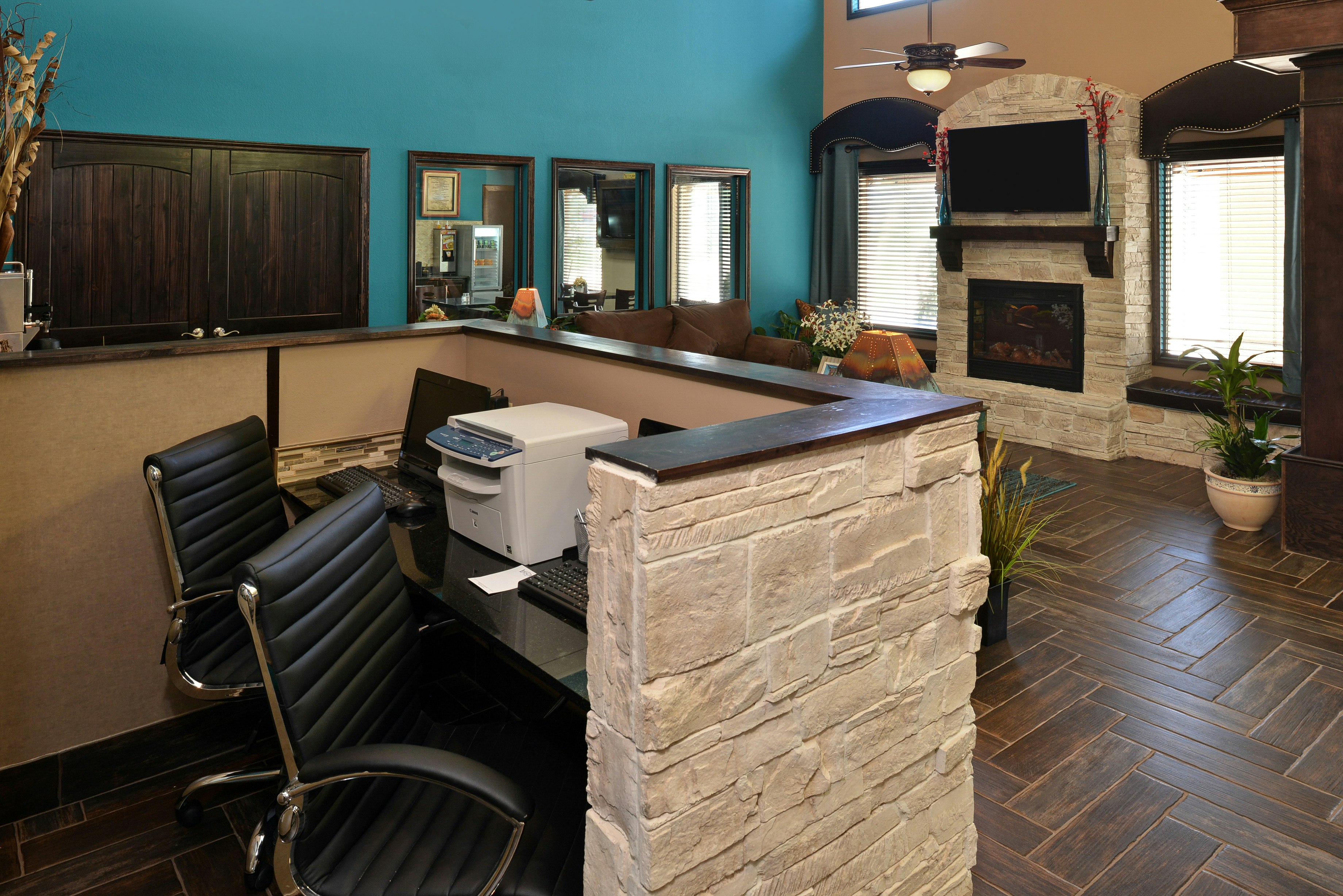 Baymont by Wyndham Ardmore I-35 41/46