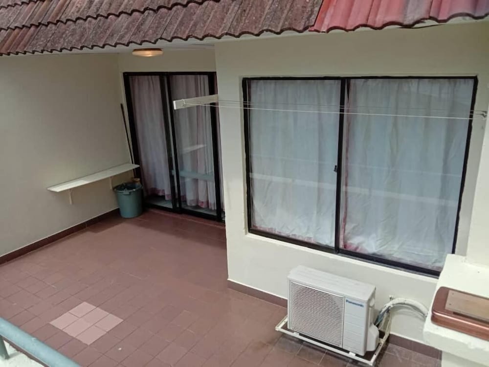 パラダイス ラグーン アパートメント 写真3