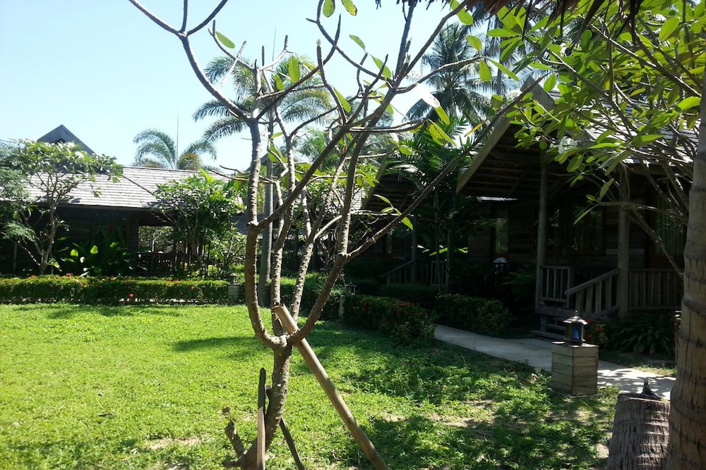 New Ozone Resort & Spa 59/64