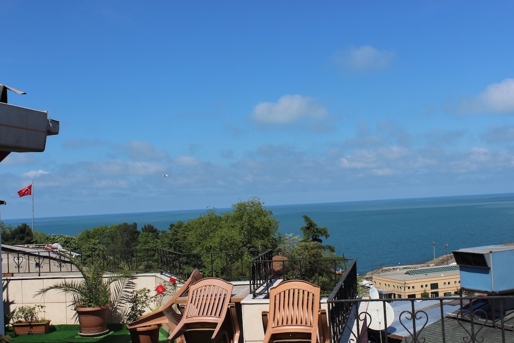 Nazar Hotel 35/40
