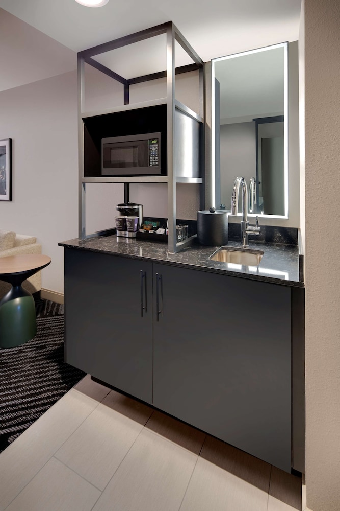 Embassy Suites by Hilton San Rafael at Marin Center 13/64