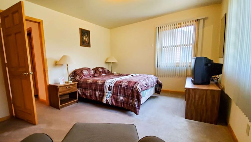 2 Bedrooms, Luxury, House, 3 Queen Beds, Kitchen
