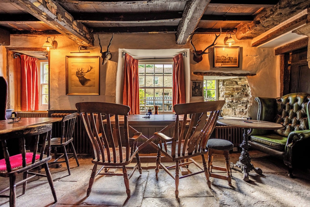 The Green Dragon Inn at Hardraw 30/50