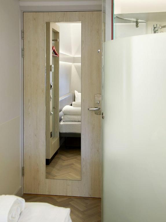 ZIP by Premier Inn Cardiff 28/28