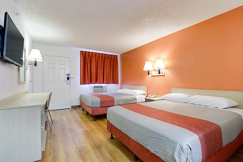 Motel6 Tempe, AZ - Scottsdale South 31/46