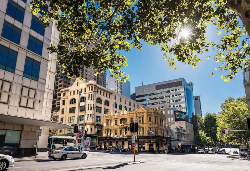 Oaks Sydney Castlereagh Suites 69/78