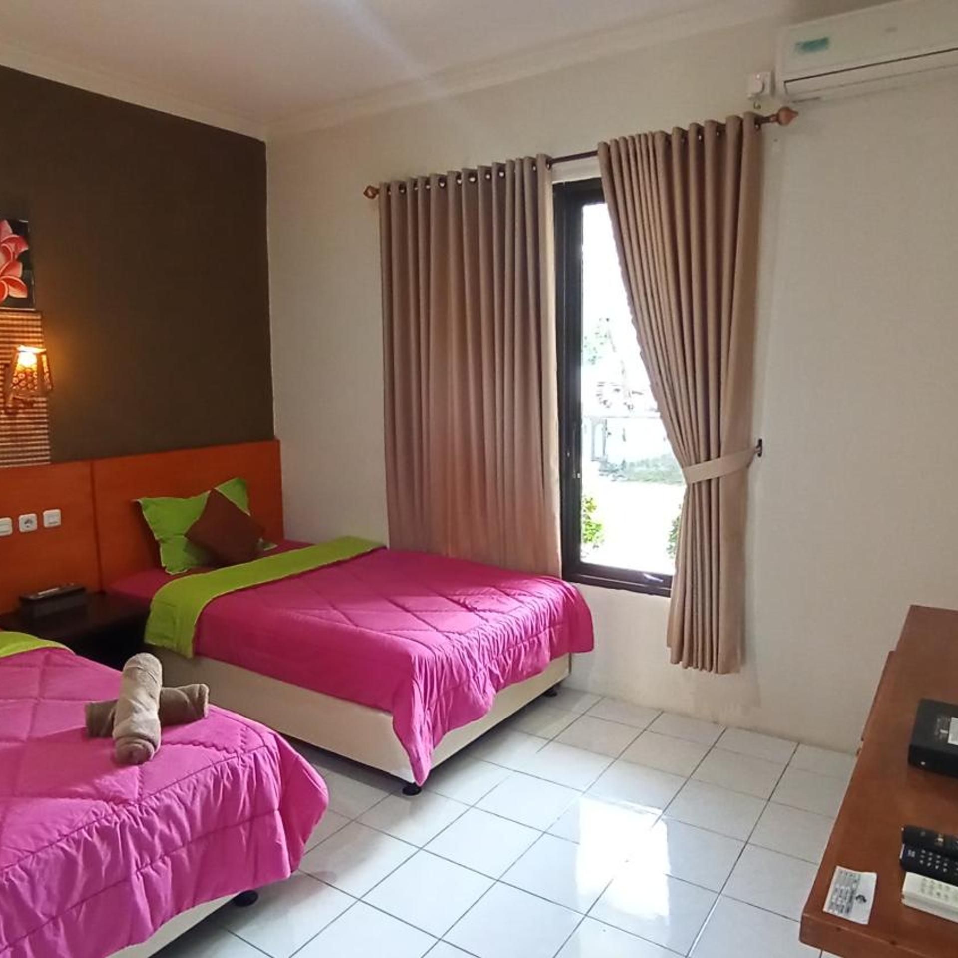 Yokima Beach Hotel 5/43