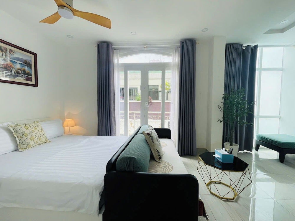 Grace Apartment 3 16/50