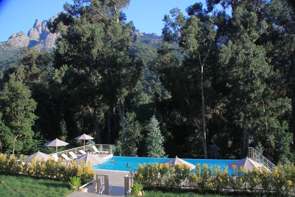Hotel Costa Rossa 36/47