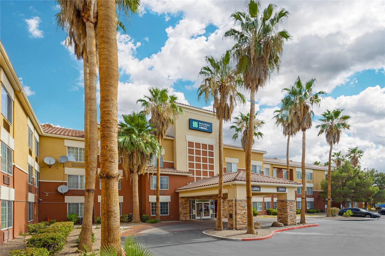 MainStay Suites Las Vegas Convention Center 13/16