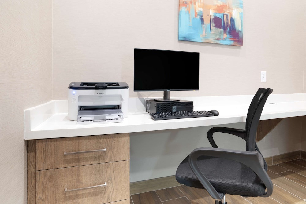 Best Western Plus Mobile Inn and Suites 13/24