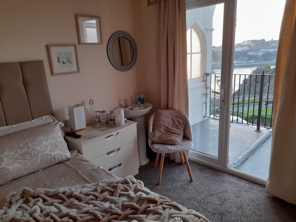 Tregella Guest House 30/50