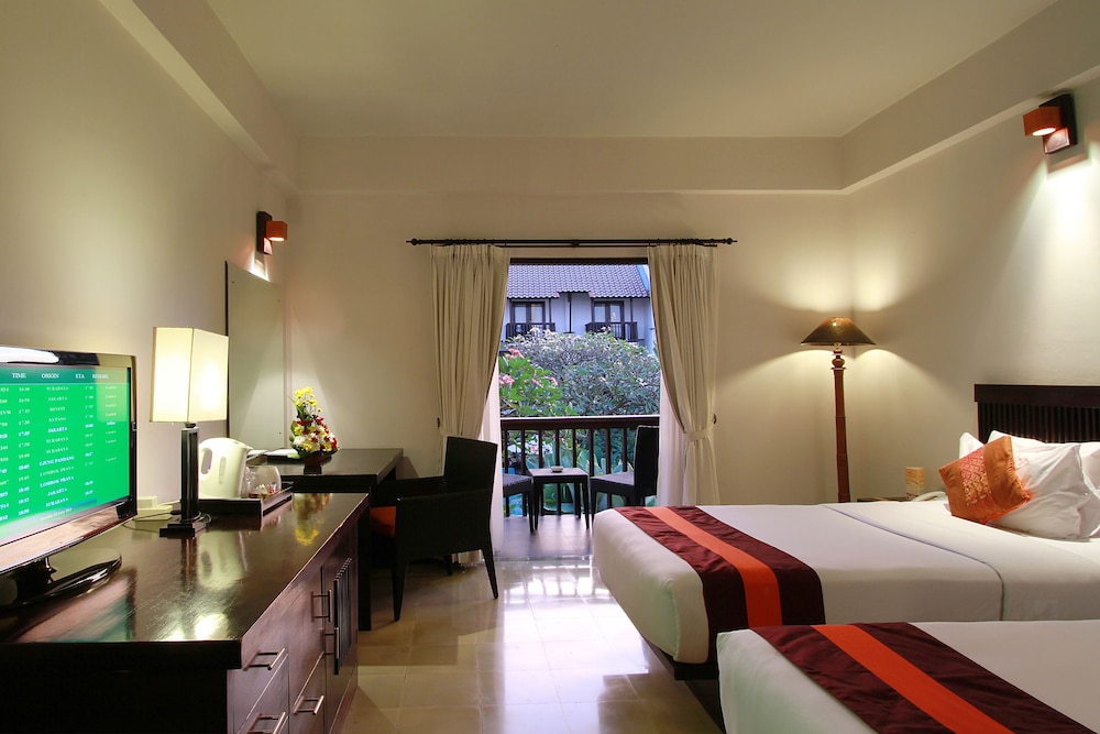 The Lokha Legian Resort and Spa 55/75