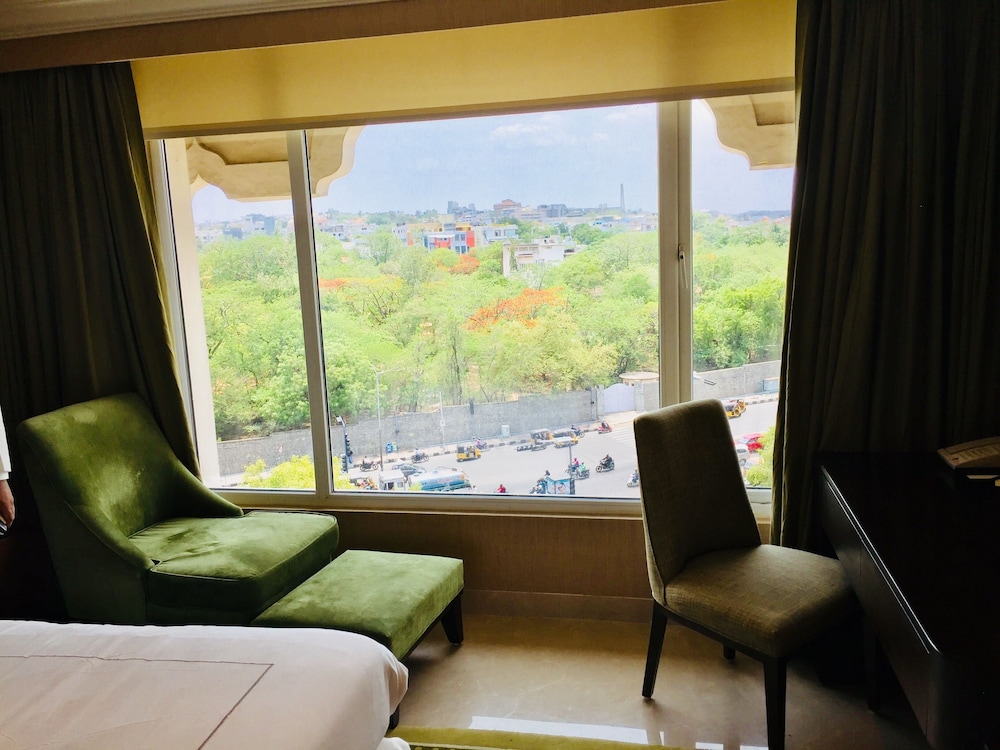 TAJ KRISHNA 42/84