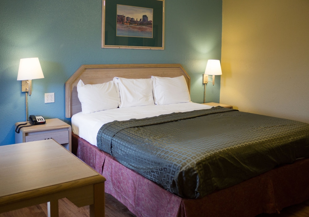 RODEWAY INN MUSKOGEE 32/39