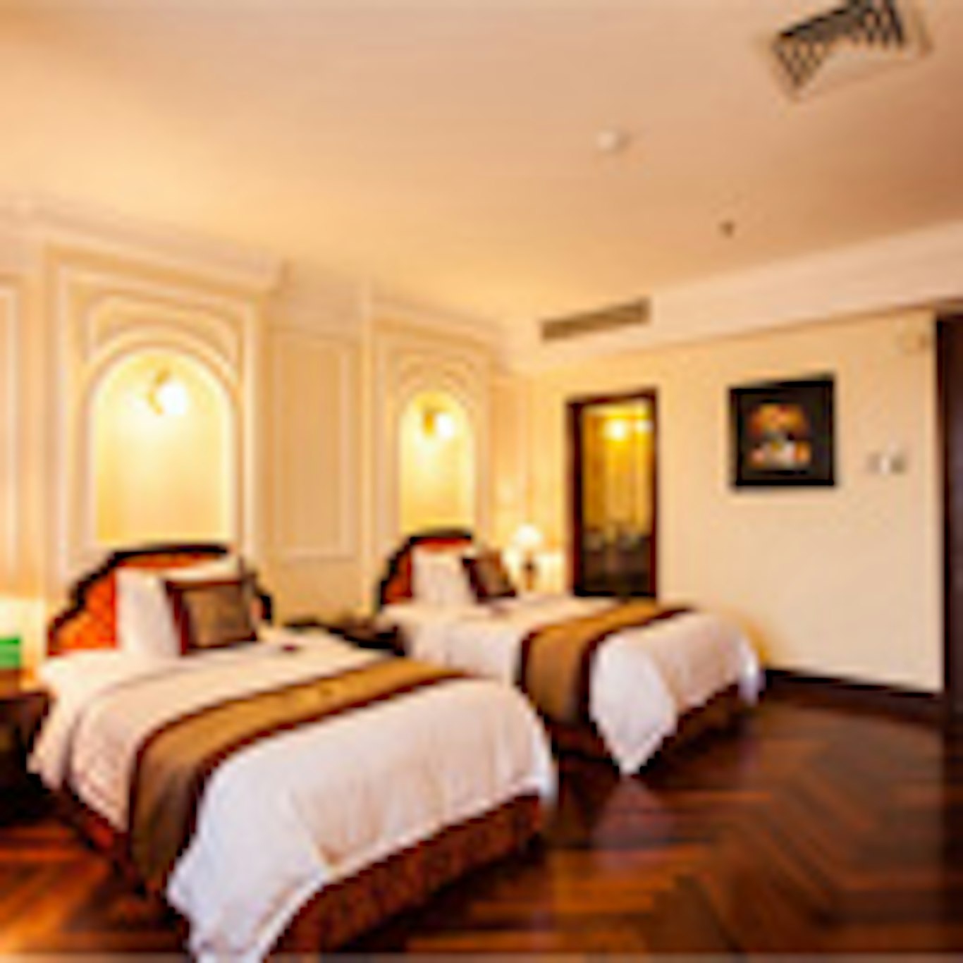 Majestic Hotel 11/34