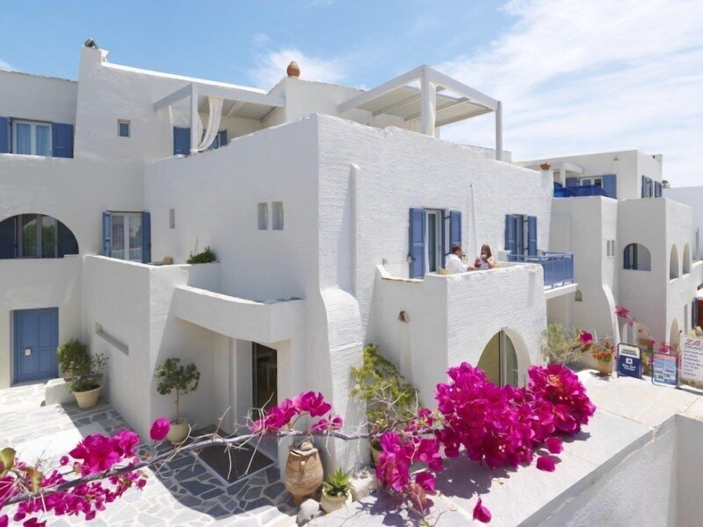 Iria Beach art hotel 3/69