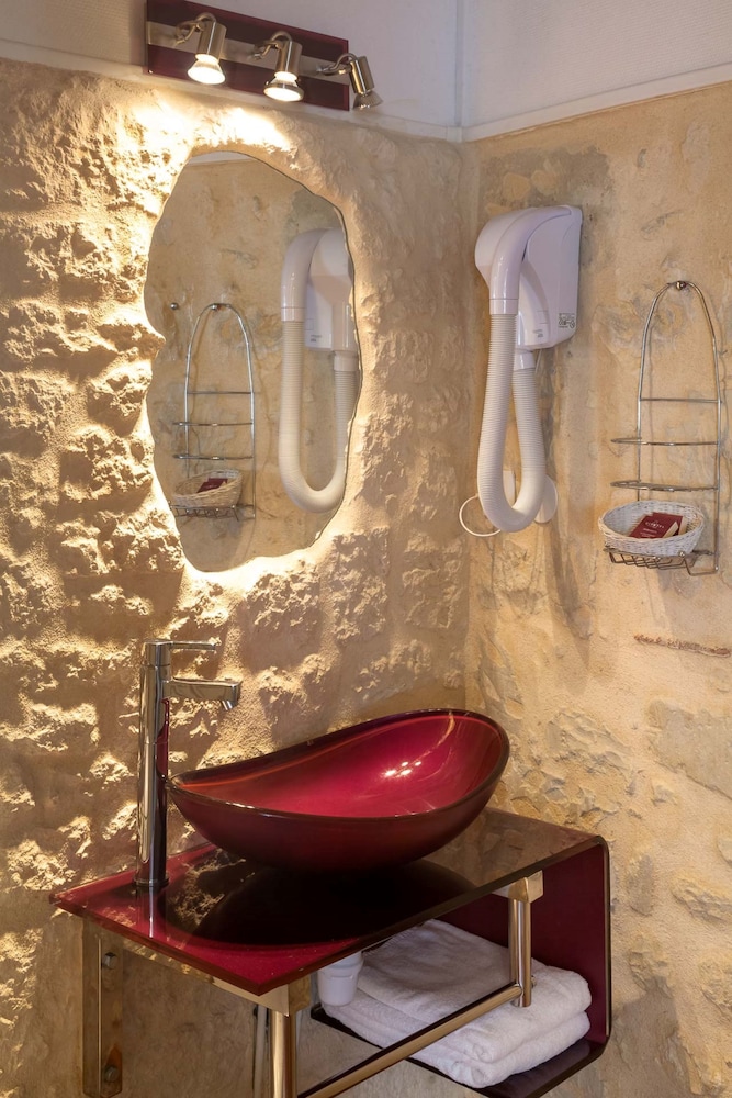 Citotel Le Plantagenet 32/65