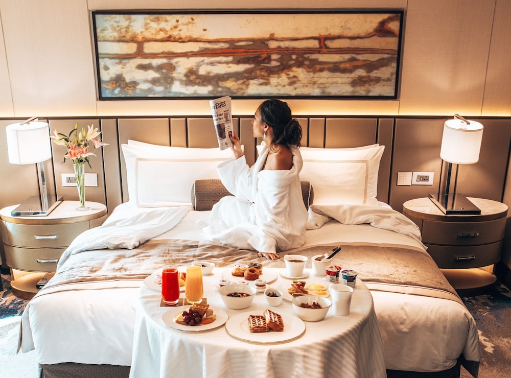 Shangri La Eros New Delhi Hotel 34/72