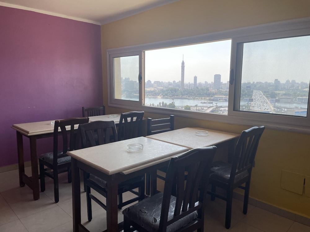 Isis Hotel 2 - Hostel 35/50