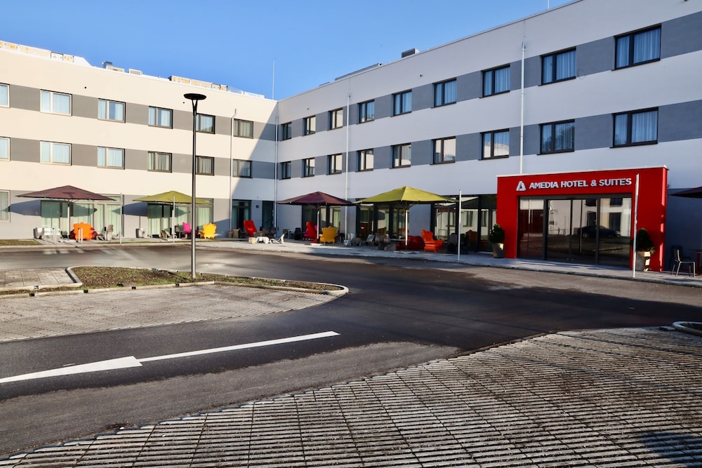 The Rhin Hotel 50/59