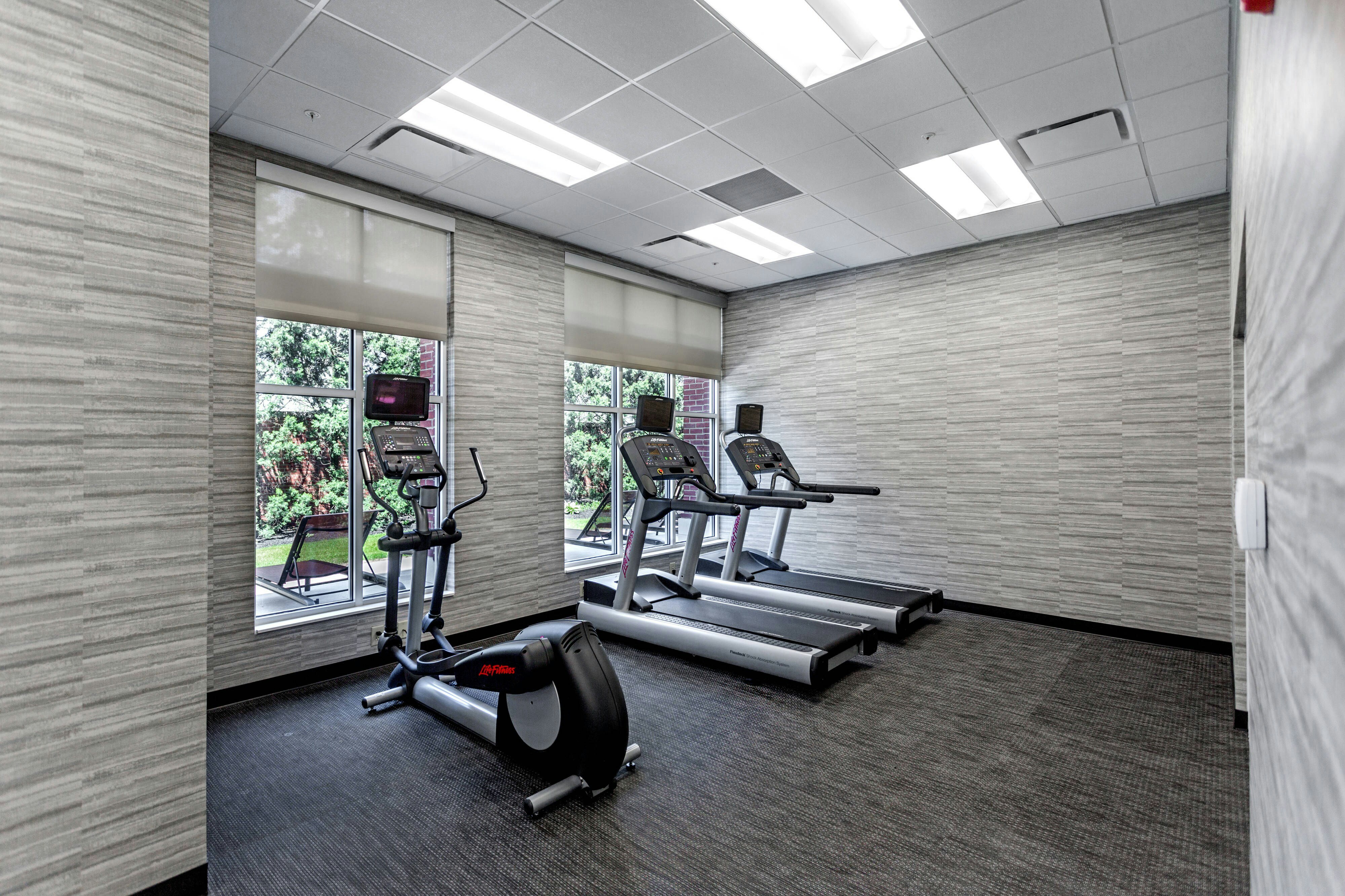 Courtyard by Marriott Easton-Columbus 5/12