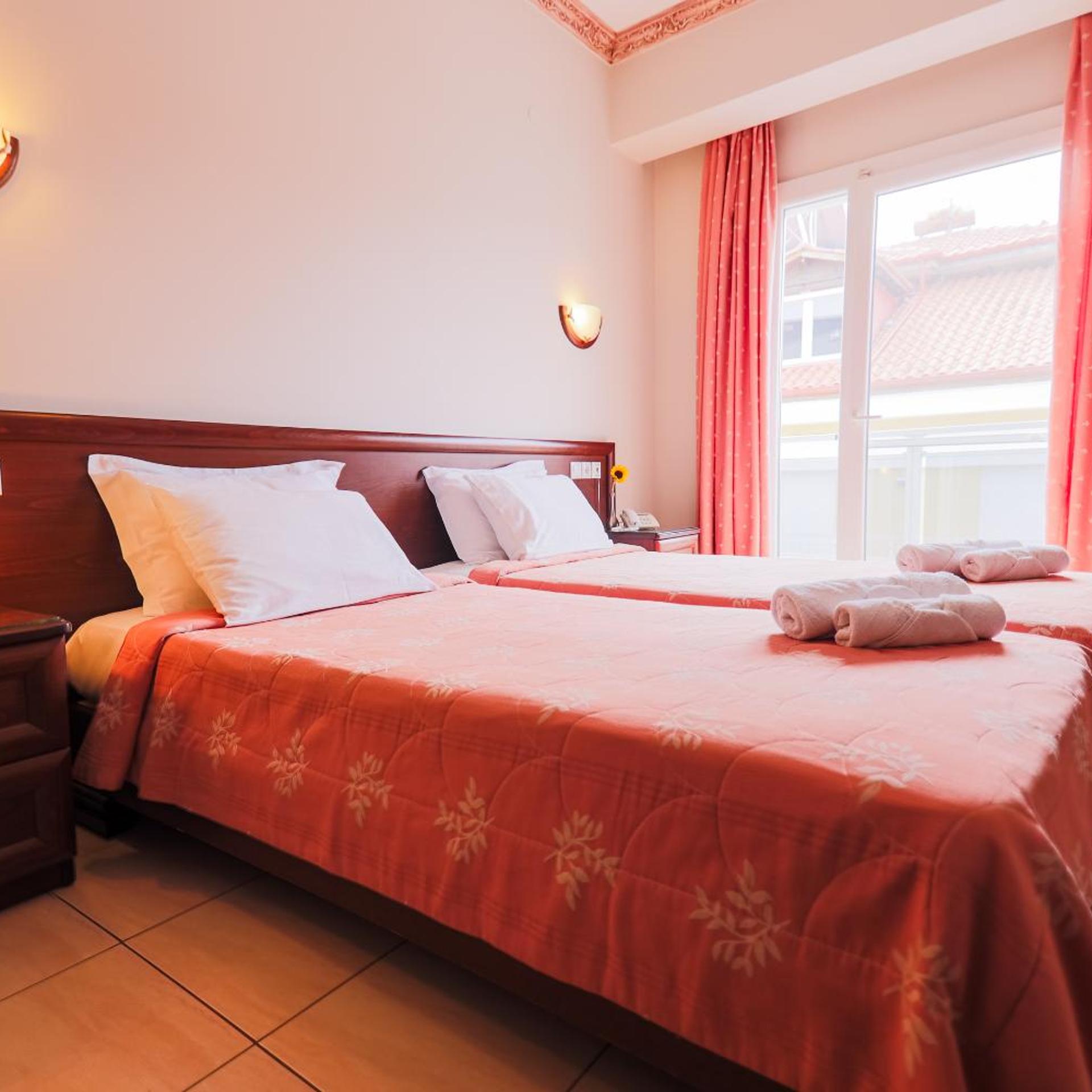Room, Double or Twin Bed, Side Sea View