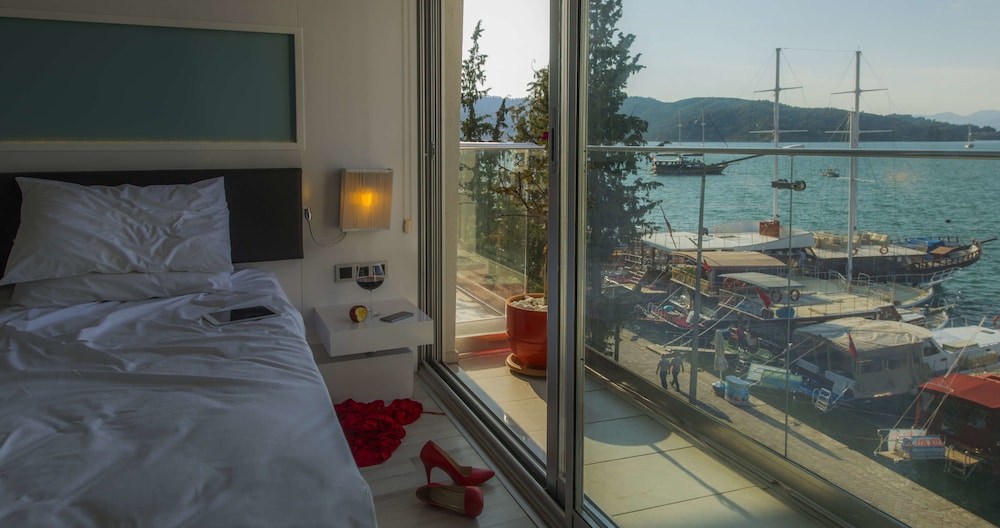 Orka Boutique Hotel 53/59