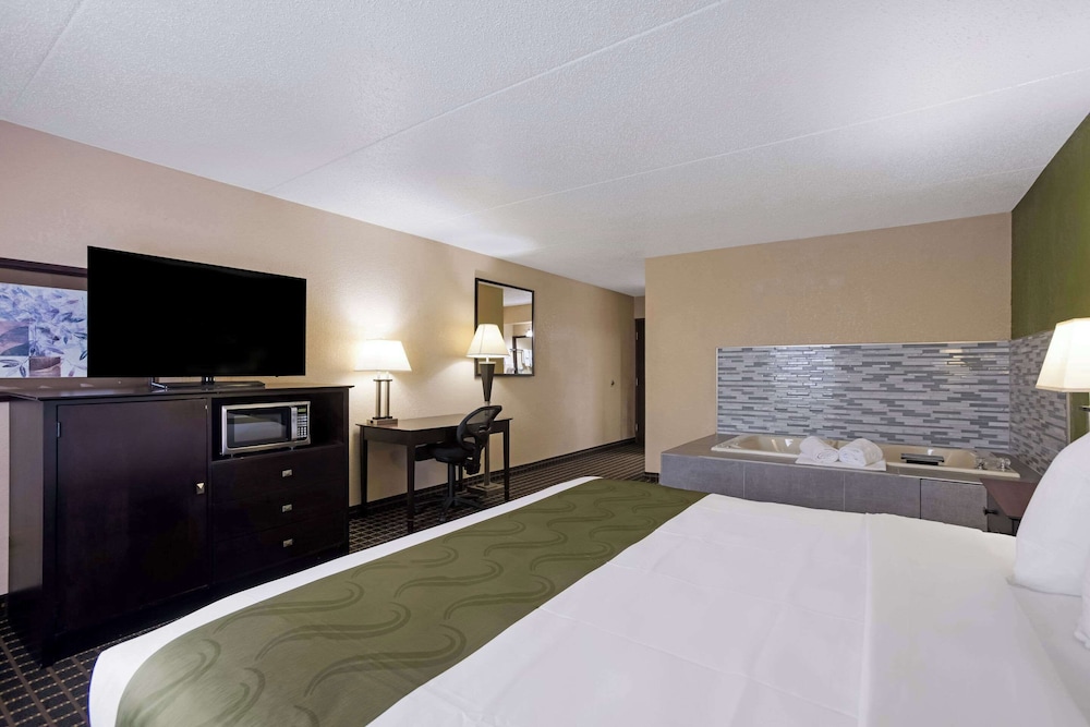 Upgrade, King Bed