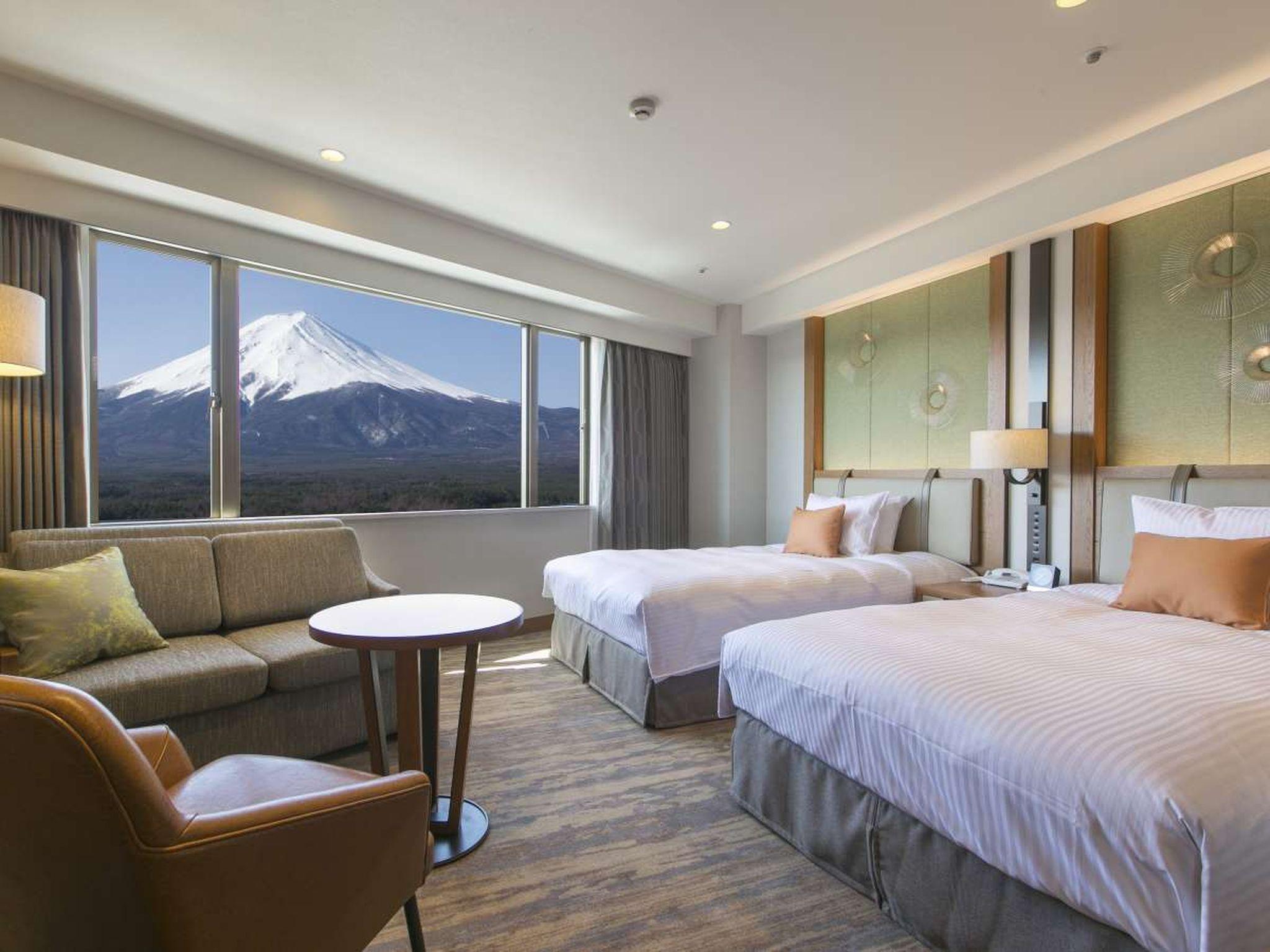 Grand, Deluxe, Twin Beds, Mountain View, Executive Level
