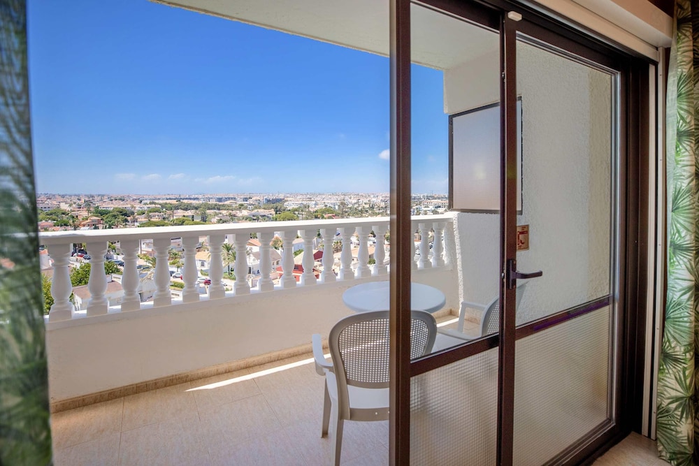 Hotel Servigroup La Zenia 25/50