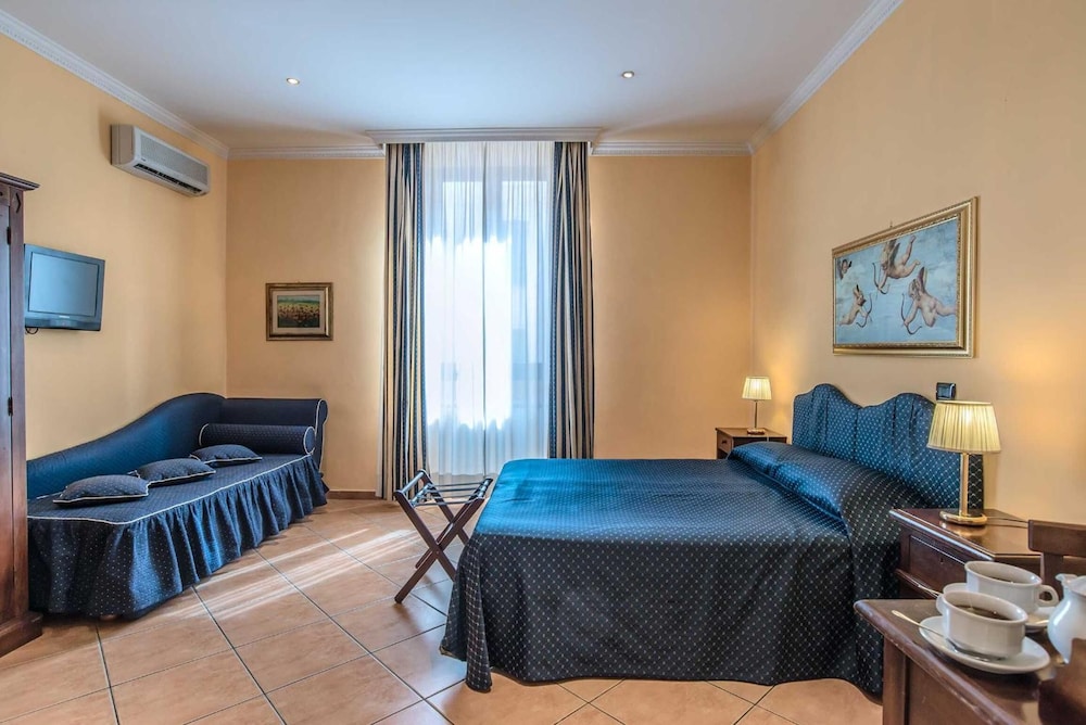Hotel Caracciolo 24/62