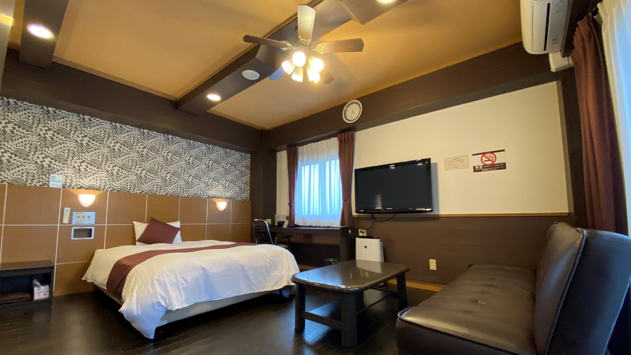 Vip, Twin Beds, Main Building