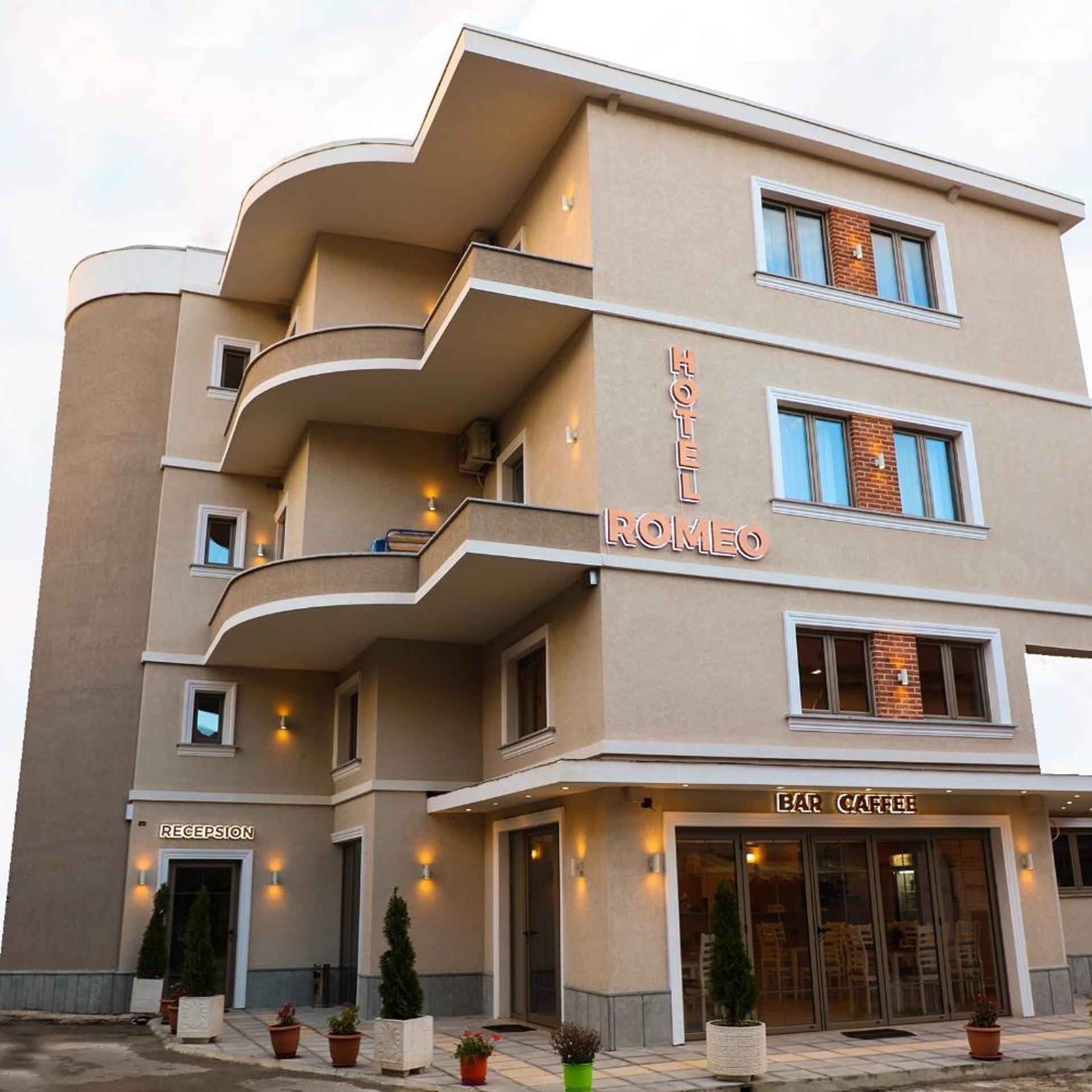 Hotel Romeo 8/59