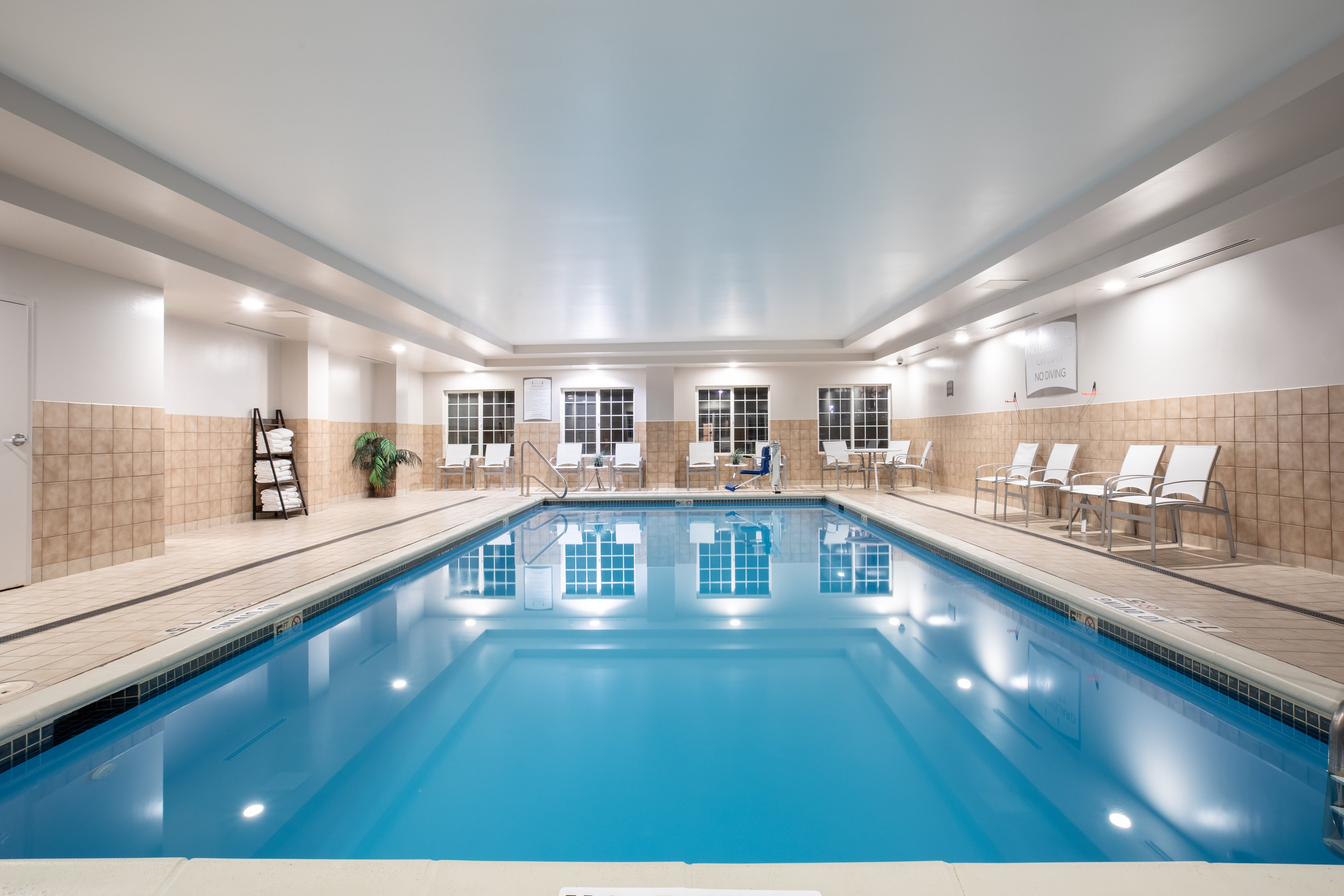 STAYBRIDGE SUITES DENVER INTERNATIONAL AIRPORT 23/63