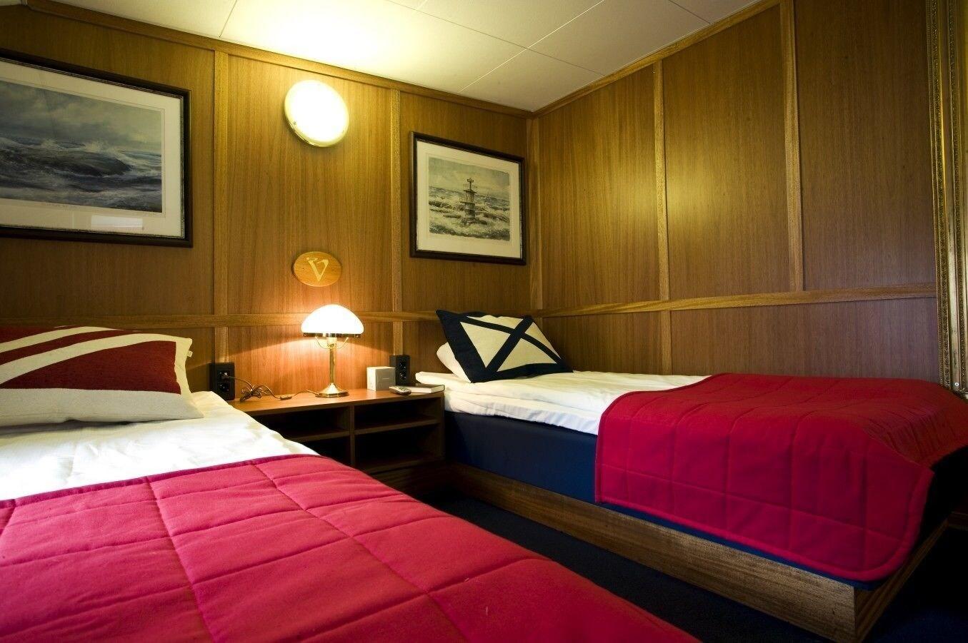 Standard, Multiple Beds