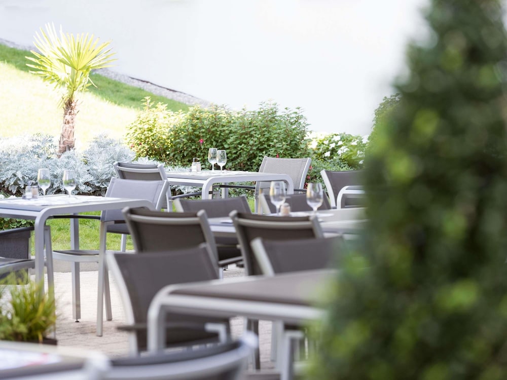 Novotel Suites Geneve Aeroport 70/74