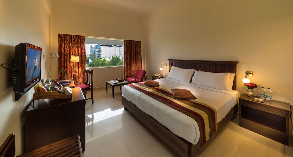 Fortune Pandiyan Hotel 8/50