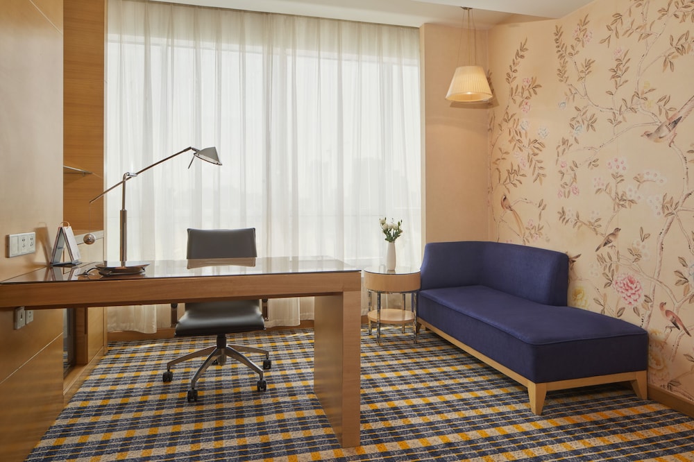 Grandskylight Hotel 33/50