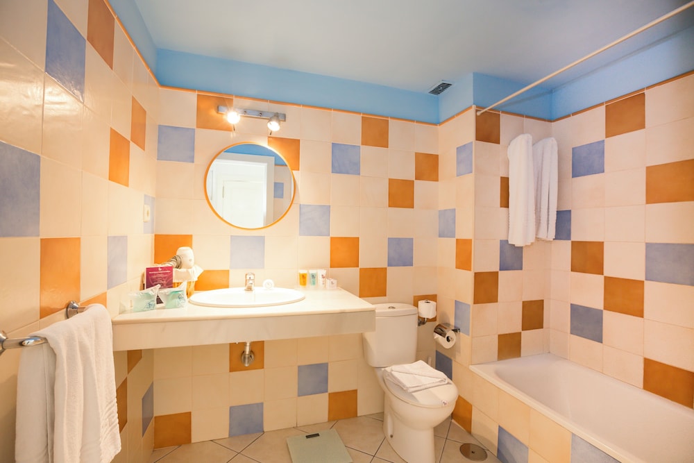 Apartamentos LIVVO Puerto de Mogan 67/71