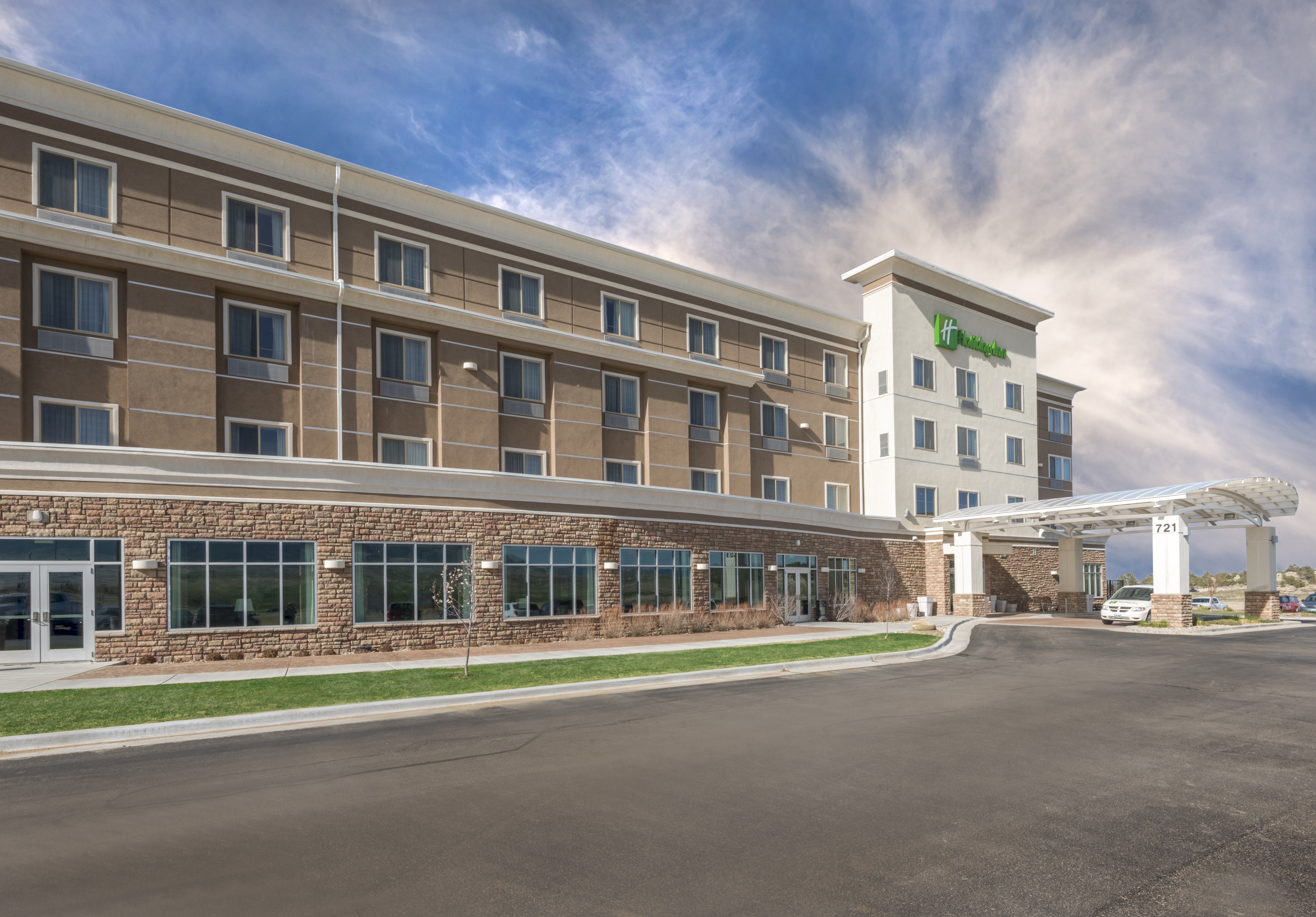 Holiday Inn Casper East - Medical Center 7/63