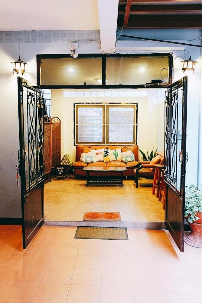 Yen Aura Boutique Hotel 25/28