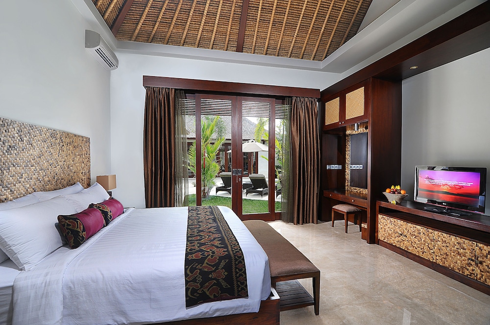 Mahagiri Villa And Spa Dreamland 18/71