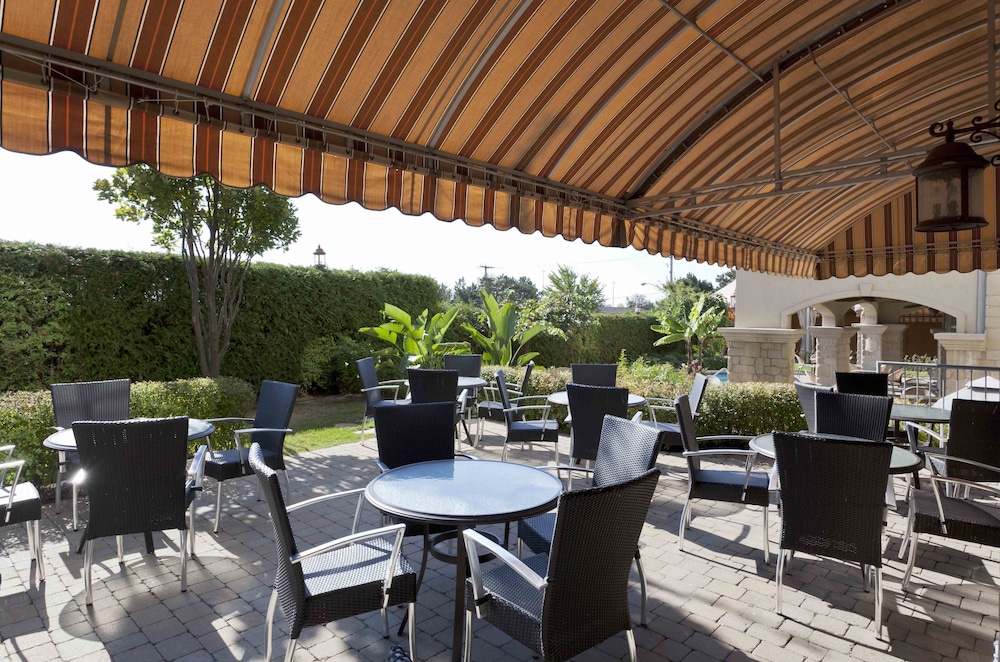 Le St Martin Hotel Suites Laval 51/64