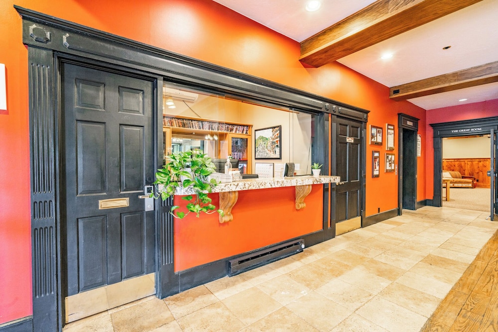 Treasure Mountain Inn 5/50